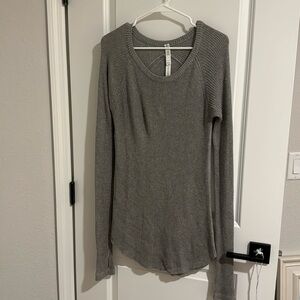 Lululemon long sleeve light sweater